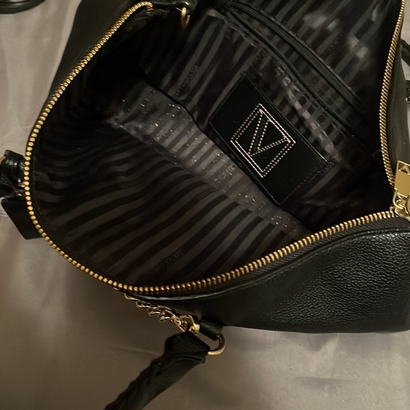 Victoria’s Secret cute Black purse - Picture 4 of 4
